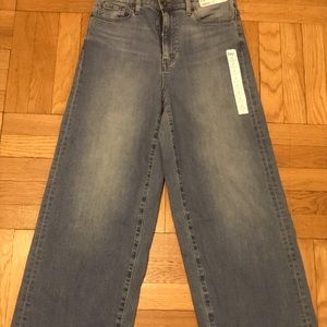 Uniqlo size 26, high rise wide leg jeans